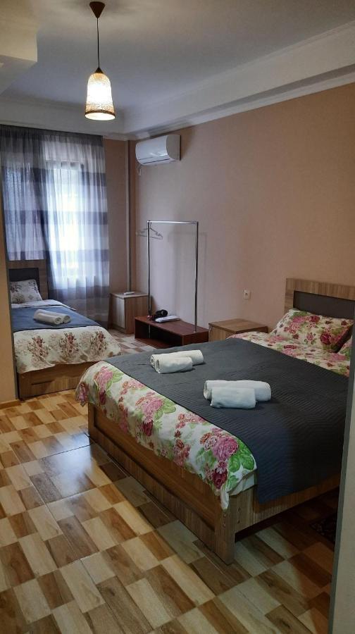 Hotel Central Kutaisi Eksteriør billede