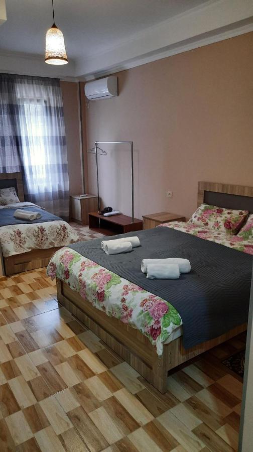 Hotel Central Kutaisi Eksteriør billede